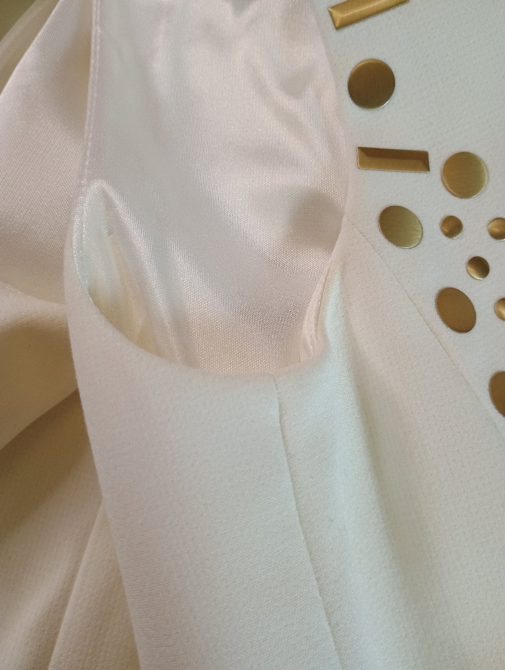 Antonio Melani Women's Size 2 Sleeveless Cream Dress with Gold Stud Detail - Picture 12 of 15